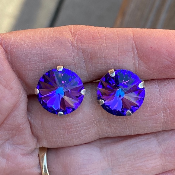 Jewelry - Handcrafted earrings with Swarovski crystal